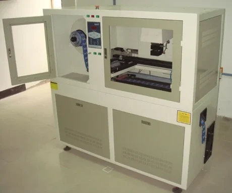 Lazer Kesim ( Tekstil Etiket )